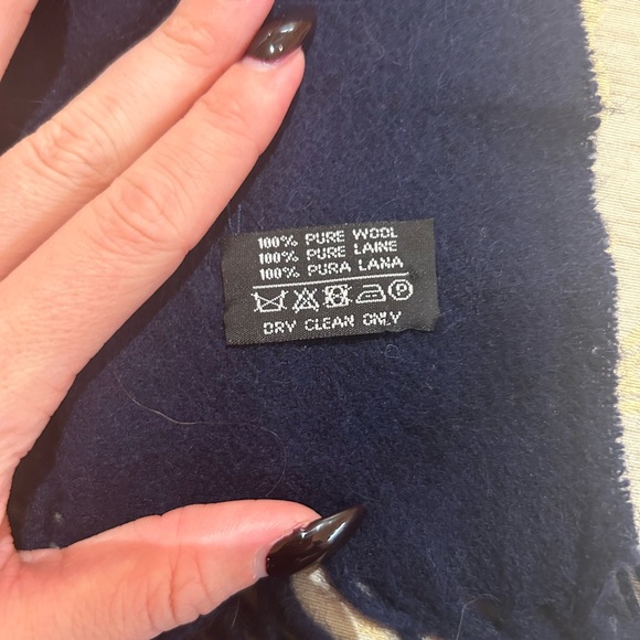 Saint Laurent Scarf - Picture 3 of 3